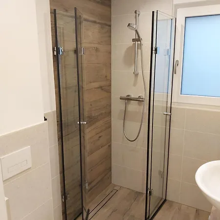 Weckerle 3* Gummersbach